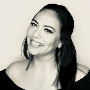 Meet your Posher, Debi